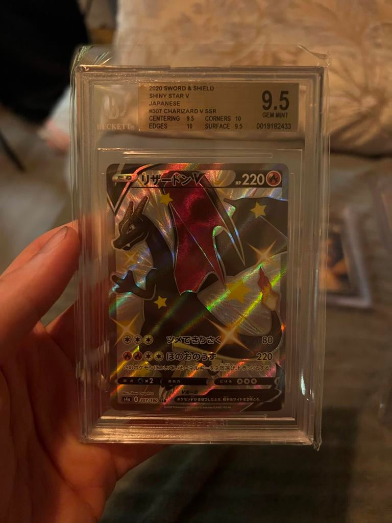 Charizard V SSR Shiny Star V Beckett 9.5, Ophalen of Verzenden, Zo goed als nieuw, Losse kaart, Foil