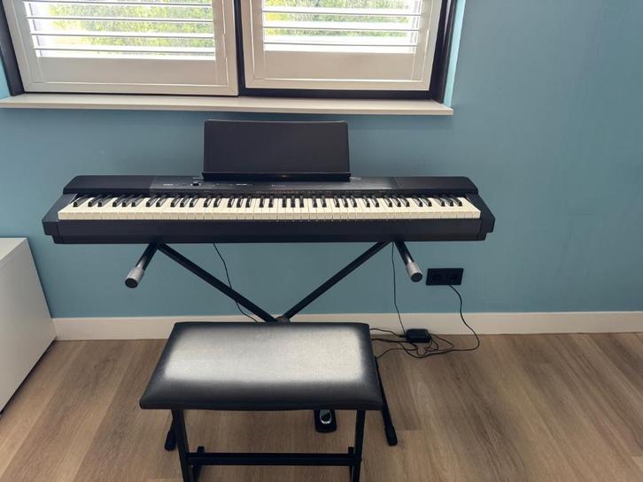 Casio Privia PX-150 elektrische piano + standaard en kruk, Muziek en Instrumenten, Piano's, Gebruikt, Piano, Zwart, Ophalen