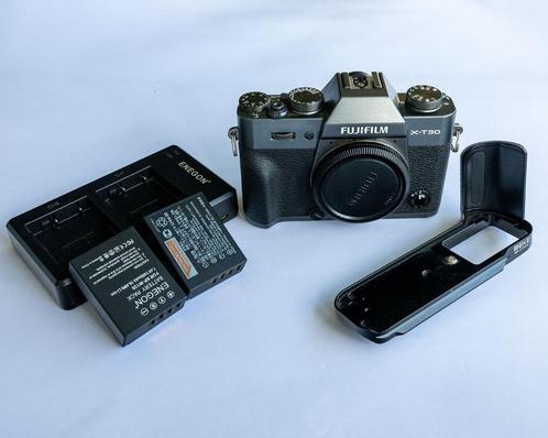 Fuji X-T30 Antraciet camera + Meike grip, lader & extra acc, Audio, Tv en Foto, Fotocamera's Digitaal, Zo goed als nieuw, Spiegelreflex