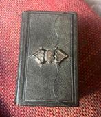 Antieke Bijbel met Zilveren Sluiting - 1884, Antiek en Kunst, Ophalen of Verzenden, Bijbel