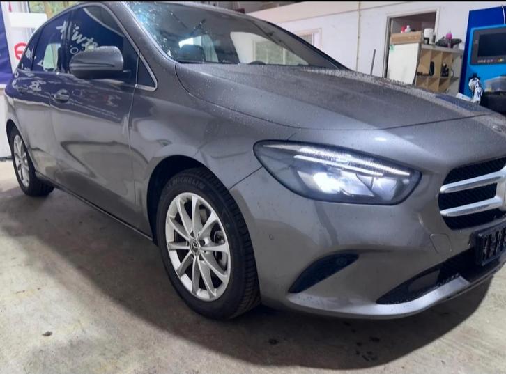 Mercedes-Benz B-Klasse B200 163PK 7G-DCT 2019 Grijs, Auto's, Mercedes-Benz, Bedrijf, B-Klasse, Benzine, Euro 6, MPV, Automaat