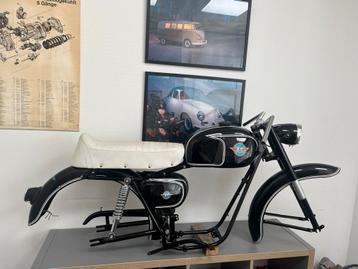 BM Bonvicini moto Bolonga mooi project beschikbaar voor biedingen