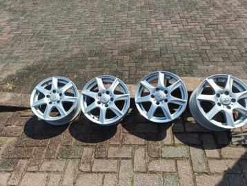15 inch Toyota velgen 5x 114.3  beschikbaar voor biedingen