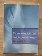 De ziel in het licht van haar hogere auralagen, Achtergrond en Informatie, Annemiek Douw, Ophalen of Verzenden, Zo goed als nieuw