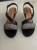 Tamaris Damesschoenen - Zwart - Maat 37, Ophalen of Verzenden, Zo goed als nieuw, Zwart, Schoenen met hoge hakken