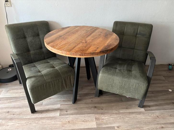 Eettafel met feautuils te koop, Huis en Inrichting, Stoelen, Zo goed als nieuw, Ophalen