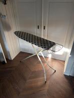 Gratis af te halen: Strijkplank, Witgoed en Apparatuur, Strijkijzers en Strijkplanken, Ophalen, Gebruikt