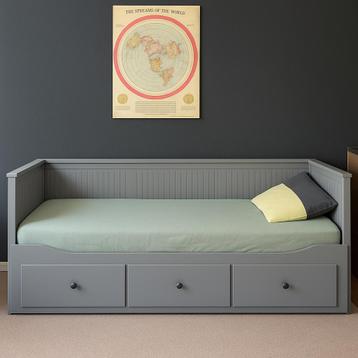IKEA Hemnes bedbank - grijs, met lades beschikbaar voor biedingen