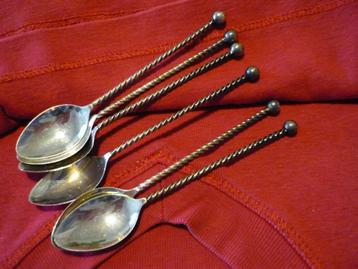  6 Vintage theelepels met gedraaide steel beschikbaar voor biedingen