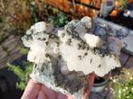 FM54 Apophyliet Kwarts, bolletje paarse Fluoriet Puna India, Verzamelen, Mineralen en Fossielen, Ophalen of Verzenden, Mineraal