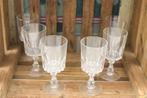 set van 6 wijnglazen op voet 44281, Glas of Glazen, Gebruikt, Ophalen of Verzenden, Glas
