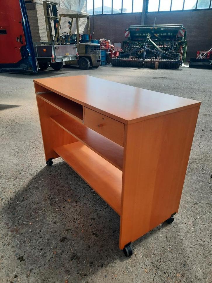 buro met uitschuifbare plank, lade, verrijdbaar, Huis en Inrichting, Bureaus, Gebruikt, Bureau, Met wielen, Ophalen
