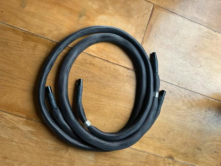 Fusion Audio XRL interlink - 2 meter, Audio, Tv en Foto, Audiokabels en Televisiekabels, Zo goed als nieuw, Interlink-kabel, Minder dan 2 meter