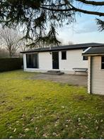 Te huur / te koop chalet op recreatiepark “woonruimte “, 2 slaapkamers, Recreatiepark, Zwembad, 4 personen