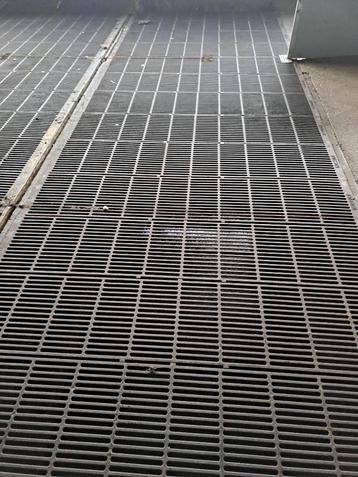 gietijzeren roosters beschikbaar voor biedingen