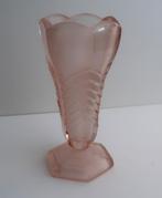 Vaas Davidson glass Chevron  art deco persglas vintage, Antiek en Kunst, Antiek | Glas en Kristal, Ophalen of Verzenden
