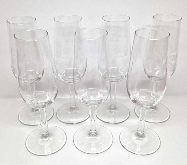 7 kristallen Moët & Chandon champagneglazen., Huis en Inrichting, Keuken | Servies, Nieuw, Glas of Glazen, Glas, Ophalen of Verzenden