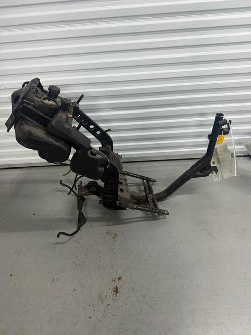 Piaggio Skr 125cc frame duits, Motoren, Tuning en Styling, Ophalen
