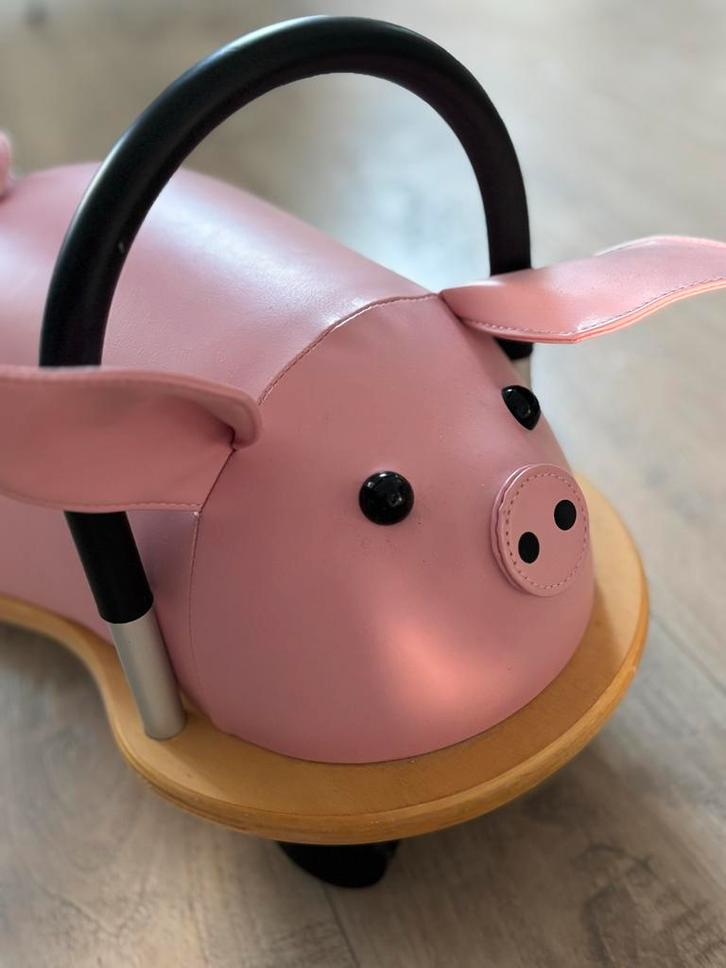 Roze Wheely Bug Loopauto - Varken, Kinderen en Baby's, Speelgoed | Buiten | Voertuigen en Loopfietsen, Zo goed als nieuw, Loopvoertuig