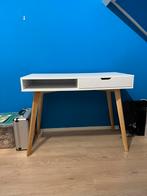 Bureau jysk, Huis en Inrichting, Bureaus, Ophalen, Zo goed als nieuw