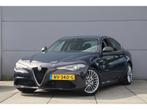 Alfa Romeo Giulia 200pk Super Aut / Navigatie / Leder / Clim, Auto's, Alfa Romeo, Origineel Nederlands, Te koop, Airconditioning