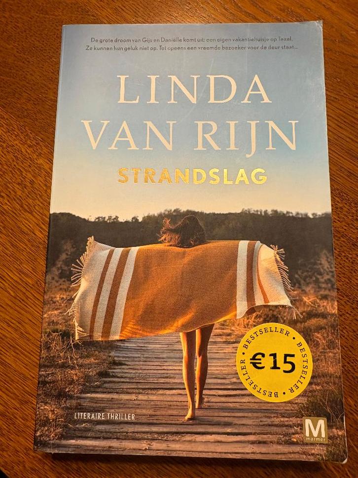 Strandslag - Linda van Rijn, Boeken, Thrillers, Gelezen, Ophalen of Verzenden