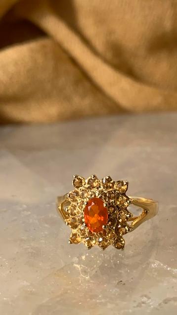 Saffier geel opaal edelopaal geluk vreugde welvaart uniek beschikbaar voor biedingen