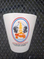 Herdenkingsbeker Beatrix en Claus 1966, Ophalen of Verzenden, Gebruikt, Porselein, Kop en/of schotel