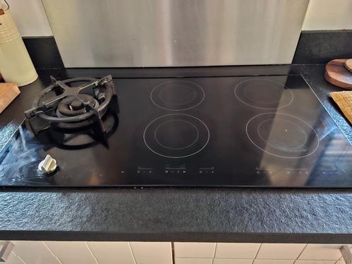 Atag Inductiekookplaat met gas wokbrander, Witgoed en Apparatuur, Kookplaten, Gebruikt, Inbouw, Inductie, 5 kookzones of meer