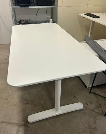 Bureau IKEA Bekant - afbeelding 1