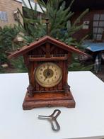 Oud Engels tafelklokje, Antiek en Kunst, Antiek | Klokken, Ophalen of Verzenden