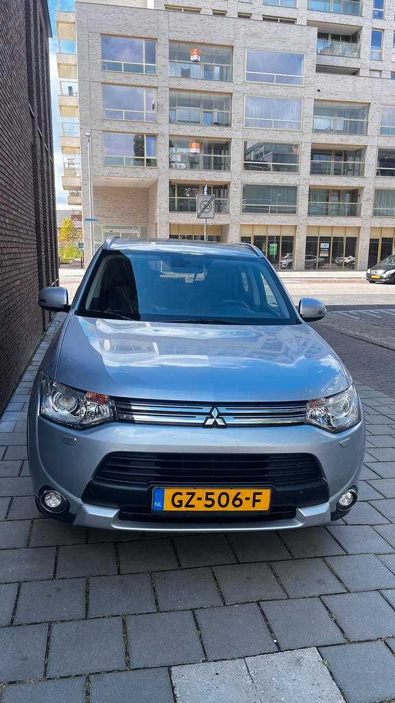 Mitsubishi Outlander 2.0 Phev 4WD CVT 5P 2015 Grijs, Auto's, Mitsubishi, Particulier, Outlander, 4x4, ABS, Achteruitrijcamera