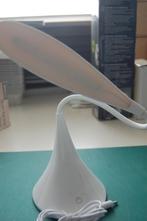 Een FLEXIBELE BUREAULAMP     wit  nieuw, Ophalen of Verzenden, Nieuw