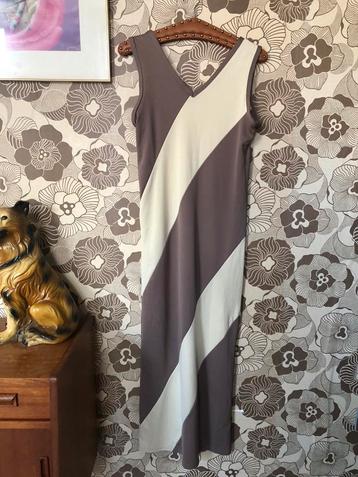 Vintage lange jurk met v-hals, mouwloos, mokka, créme, M beschikbaar voor biedingen