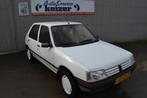Peugeot 205 1.1 Accent (bj 1993), Auto's, Oldtimers, Voorwielaandrijving, 60 pk, Wit, Origineel Nederlands
