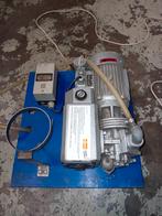 Vacuüm pomp, Ophalen, Zo goed als nieuw