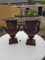 2 mooie oude tuinvazen van gietijzer., Tuin en Terras, Tuinvazen, Ophalen