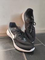 Zwart/ Wit Nike Sportschoenen, Ophalen of Verzenden, Zo goed als nieuw, Hardloopschoenen, Nike