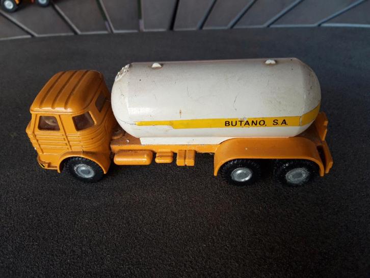 Pegaso Butaangas tankwagen - Joal made in Spain, Hobby en Vrije tijd, Modelauto's | 1:50, Gebruikt, Bus of Vrachtwagen, Overige merken