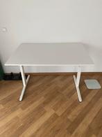 Home Office white desk / table + free chair, Huis en Inrichting, Tafels | Eettafels, Ophalen, 100 tot 150 cm, 50 tot 100 cm, Zo goed als nieuw