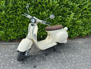 Chaoya elektronische bromscooter 2023  - Vespa LookaLike beschikbaar voor biedingen