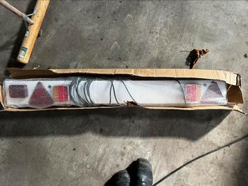Verlichtingsbalk LED 137 cm kabel 6 meter beschikbaar voor biedingen