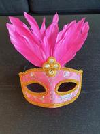 Roze masker met veren, Kleding | Dames, Carnavalskleding en Feestkleding, Ophalen of Verzenden, Nieuw, Accessoires