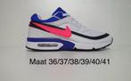 NIEUW! Nike classic sneakers maat 39 ( air max ), Kleding | Dames, Schoenen, Overige kleuren, Nike, Nieuw, Ophalen of Verzenden