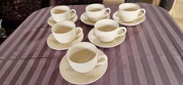 Wedgwood Queens Ware Plain Ivory kop en schotels 9 cm  beschikbaar voor biedingen
