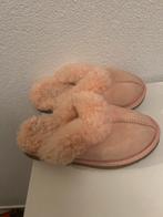 Stevige zachte rose sloffen maat 32/33, Ophalen of Verzenden, Zo goed als nieuw, Meisje, Overige typen