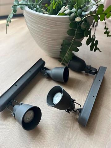 IKEA Hektar 2x 2 spots donkergrijs beschikbaar voor biedingen