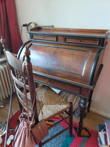 Schattig brocante bureautje beschikbaar voor biedingen