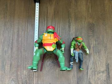 2x Teenage Mutant Ninja Turtles Playmates  beschikbaar voor biedingen