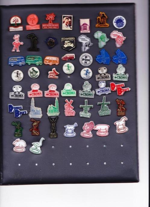 speldjes plastic jaren 60/70  diverse merken 128x, Verzamelen, Speldjes, Pins en Buttons, Gebruikt, Speldje of Pin, Overige onderwerpen